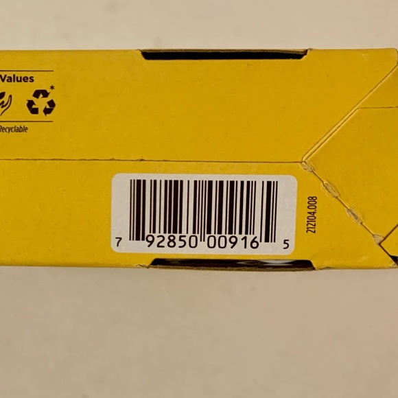 Burt's Bees - Essential Kit - NWT - 3 Sets - Picture 10 of 10